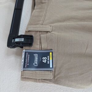 RoundTree &York Causuals Men's Tan Cargo Shorts 48 Clasdic Fit Tan/Brown